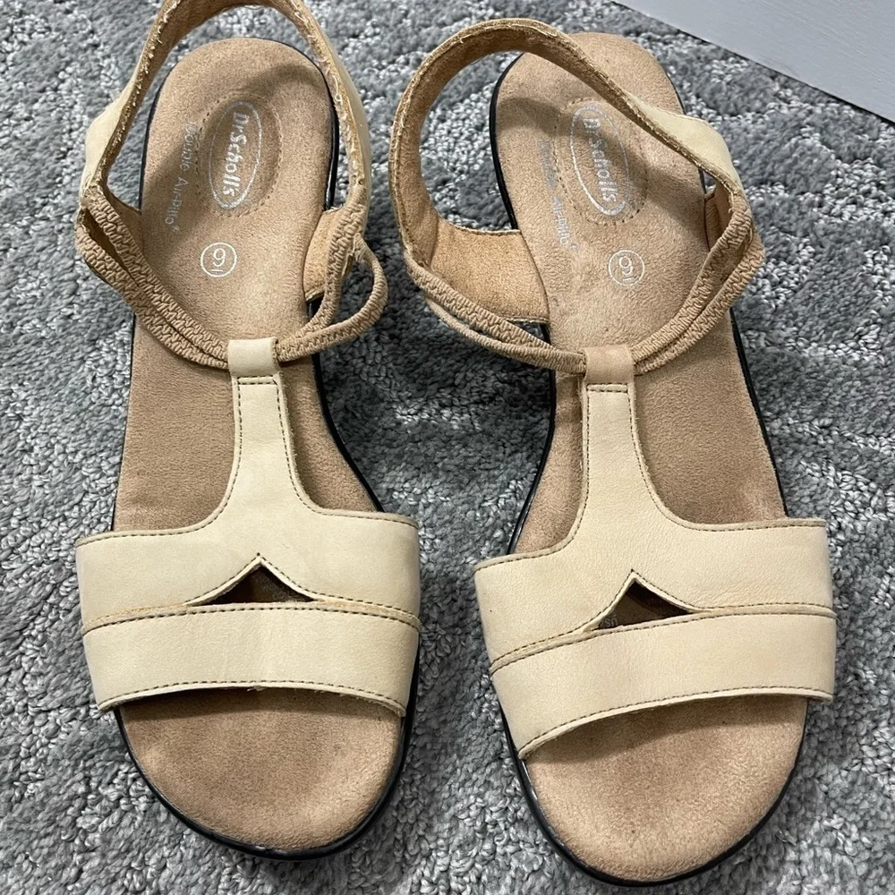 Dr. Scholl’s Double Air-Pillo Low Heel Sandals Size 9